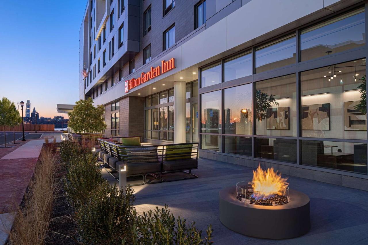Hilton Garden Inn Camden Waterfront Philadelphia Exterior photo