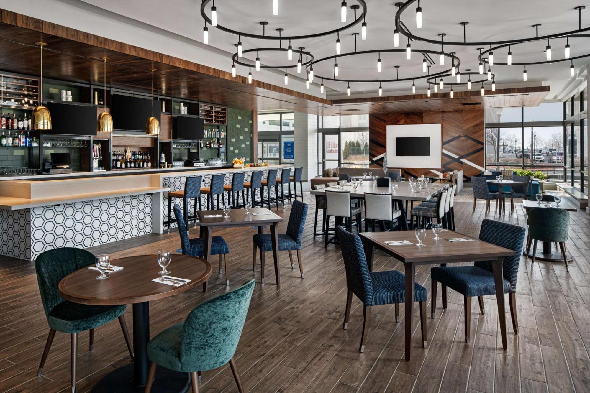 Hilton Garden Inn Camden Waterfront Philadelphia Exterior photo